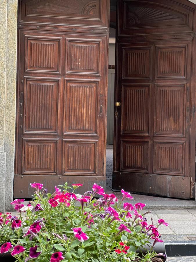 Appartamento In Centro Storico "La Casa Di Cri" Asti Eksteriør billede